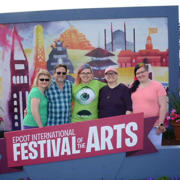 Meet the Poshers! - Picture 3 of 5